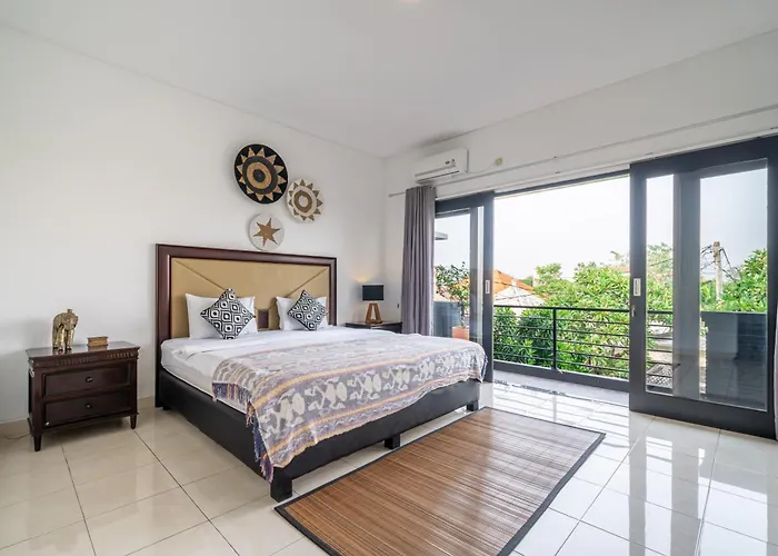 Sunbeji - Large Pool With Terrace Near The