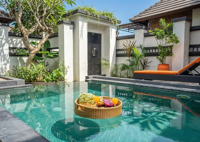 Sunbeji - Large Pool With Terrace Near The * スミニャック